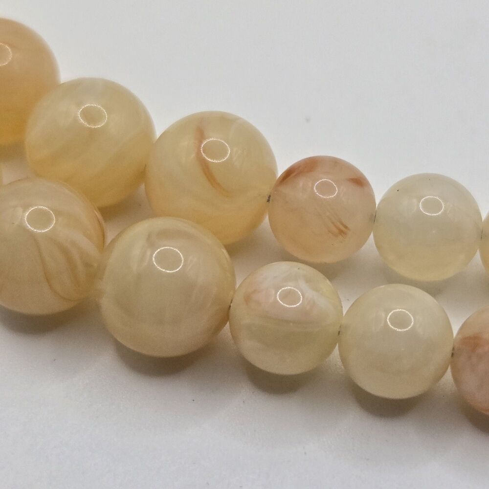 Vintage 2 Strand Choker Necklace Honey Yellow Lucite Beads Gold-Tone Rose Clasp - Picture 3 of 10